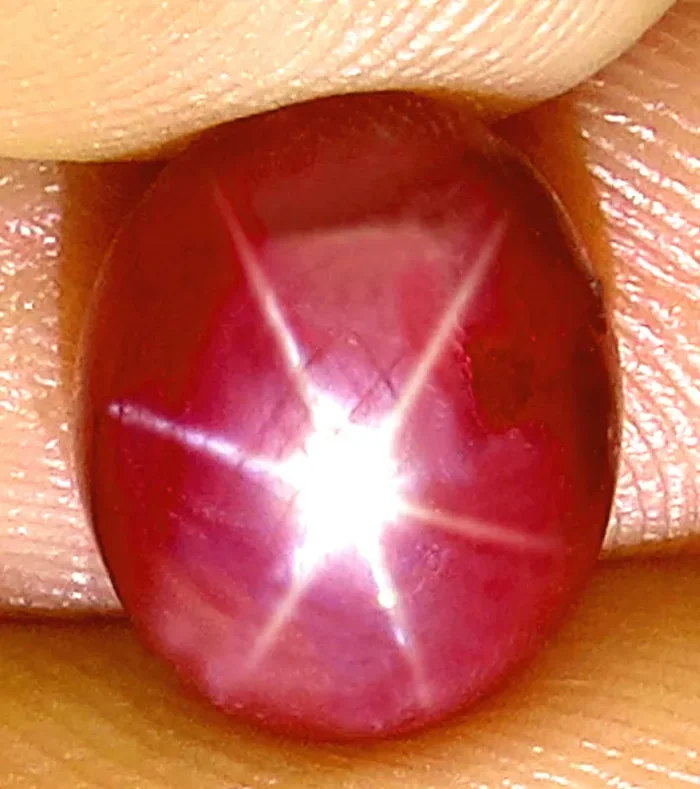 5.25 Carat Fiery Star Ruby – Gorgeous