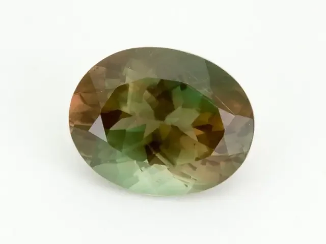 5.3ct Green Oval Sunstone (S1983)