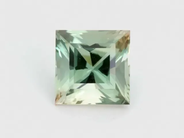 5.5ct Green Square Sunstone (S1917)