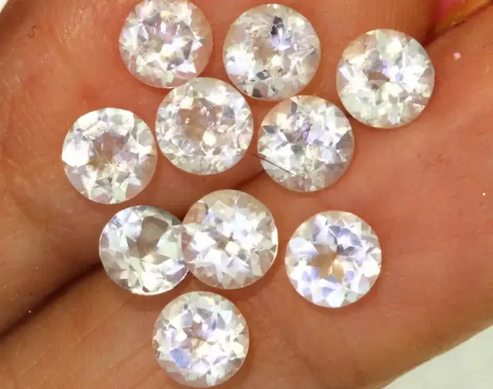 5.75 CTS VVS QUALITY WHITE QUARTZ FACETED PARCEL CG-3237