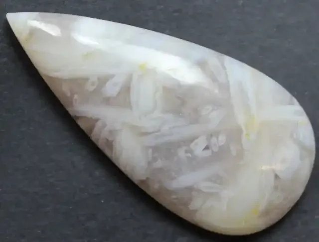 50.40 CTS SAGENITE AGATE CABOCHON STONE FROM OLD COLLECTION