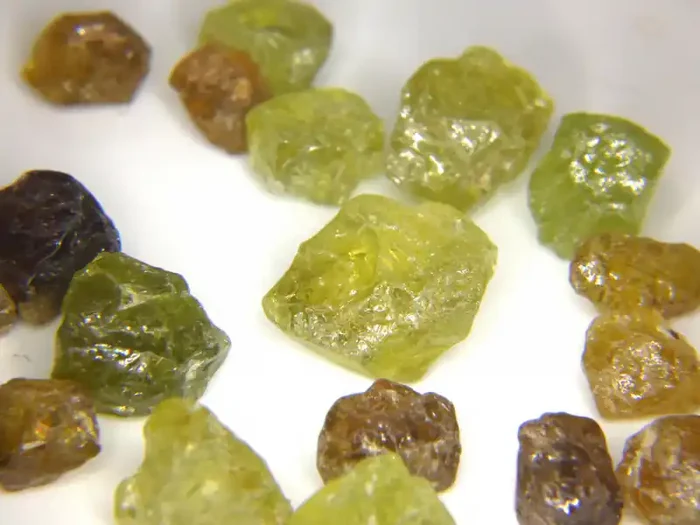 50Ct Natural Mali Garnet Facet Rough Parcel
