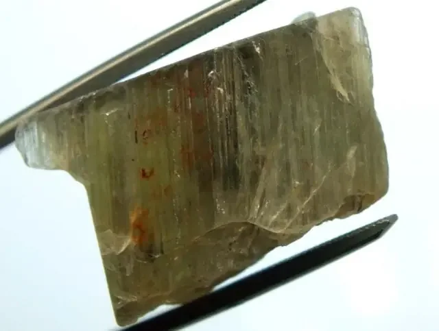 51.20 CTS RARE DIASPORE FROM TURKEY MGW4574