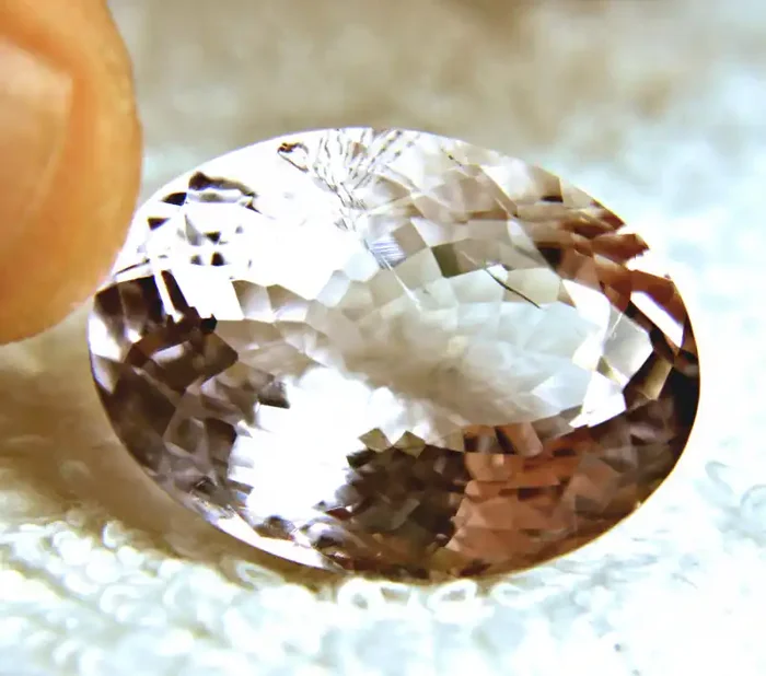 51.35 Carat Light Amethyst With Fan – Beautiful