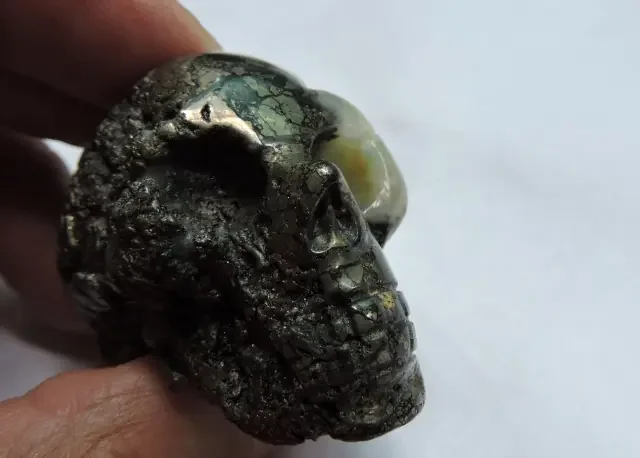 510 CTS CARVED JASPER GEMSTONE SKULL AGR 609