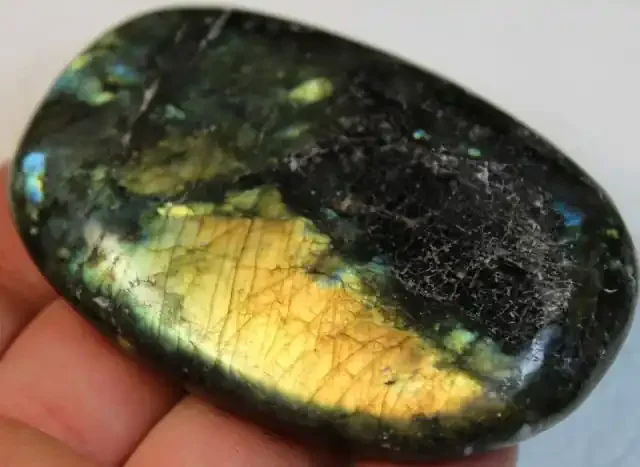 566 CTS MASSIVE LABRADORITE POLISHED STONE- SPECIMEN G5280