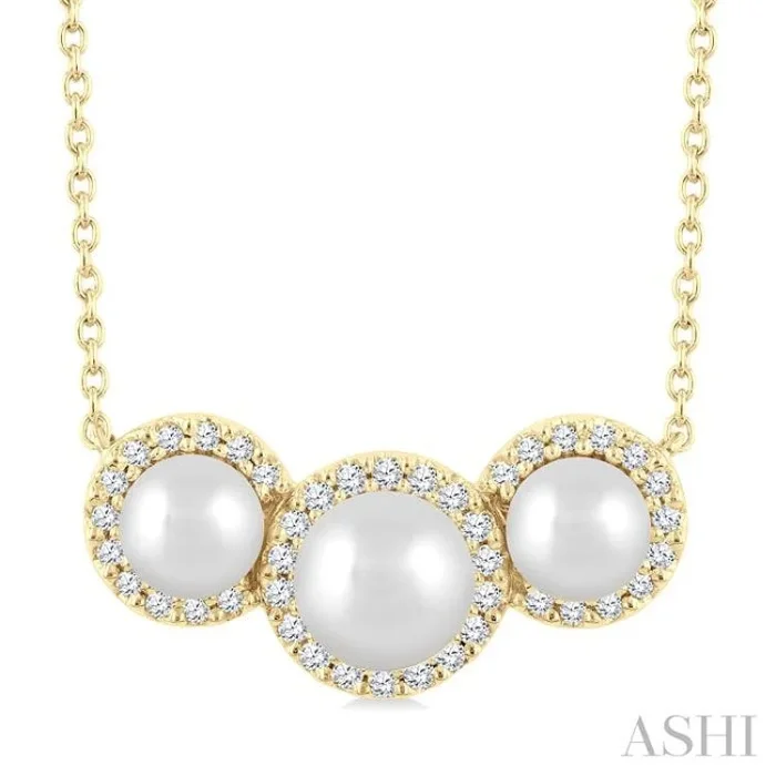 5MM & 4MM Cultured Pearl and 1/6 Ctw Round Cut Diamond Halo Pendant With Chain in 14K Yellow Gold