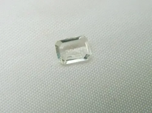 5x4mm 100% Natural Scapolite Facet Stone J961