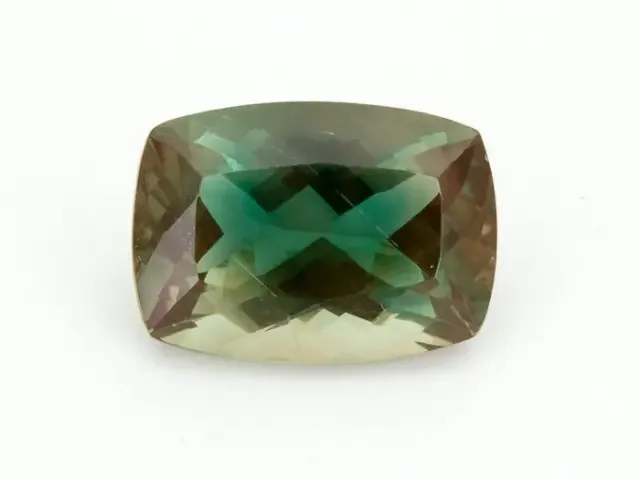 6.3ct Green Rectangle Sunstone (S1081)