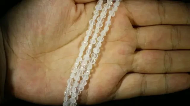 60 Cts three strands Moonstone beads GOGO 1438