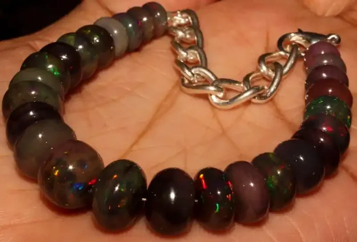 62 Crt Natural Ethiopian Fire Smoked Black Opal Beads Bracelet 0051