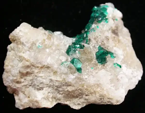 63.50 CTS RARE EMERALD GREEN DIOPTASE FROM KAZAKHSTAN MGW136