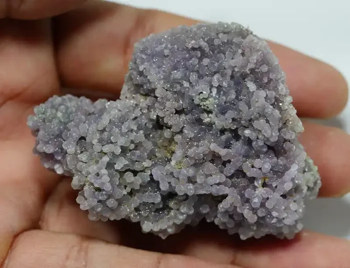 64 GRAM NATURAL INDONESIAN GRAPE CHALCEDONY SPECIMEN -E22-