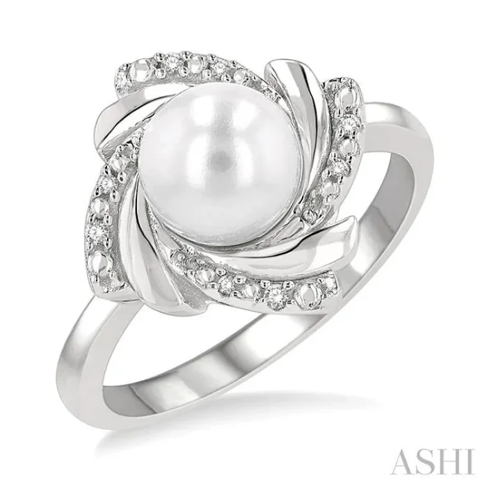 7×7 MM Round Shape Cultured Pearl and 1/50 Ctw Swirl Round Cut Diamond Ring in Sterling Silver