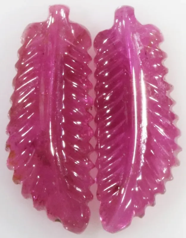 7.45 Cts pair matching tourmaline carvings GOGO 1349