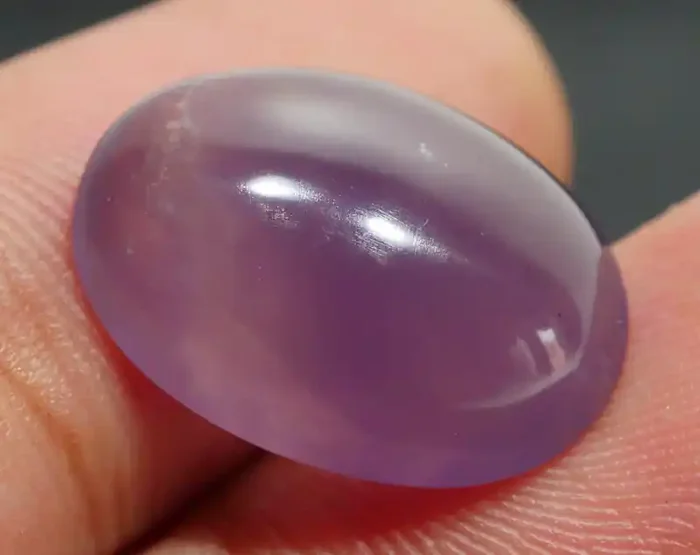 7.65 CRT NATURAL INDONEISAN PURPLE CHALCEDONY AA GRADE-H22-