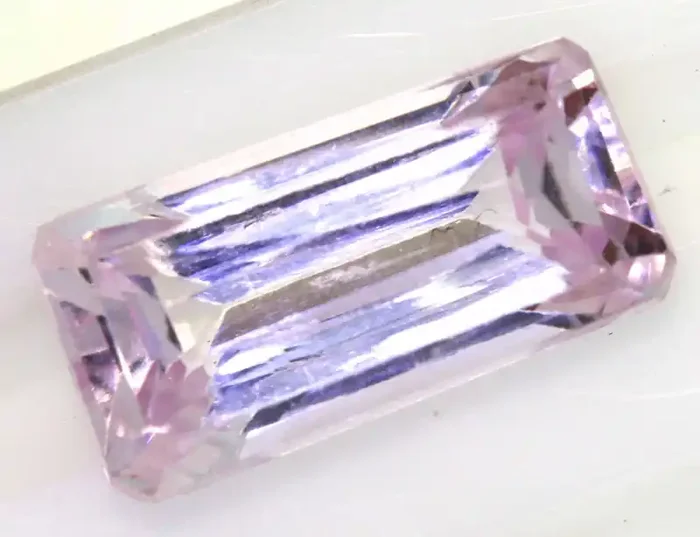 7 CTS PINK KUNZITE FACETED STONE CG-3224