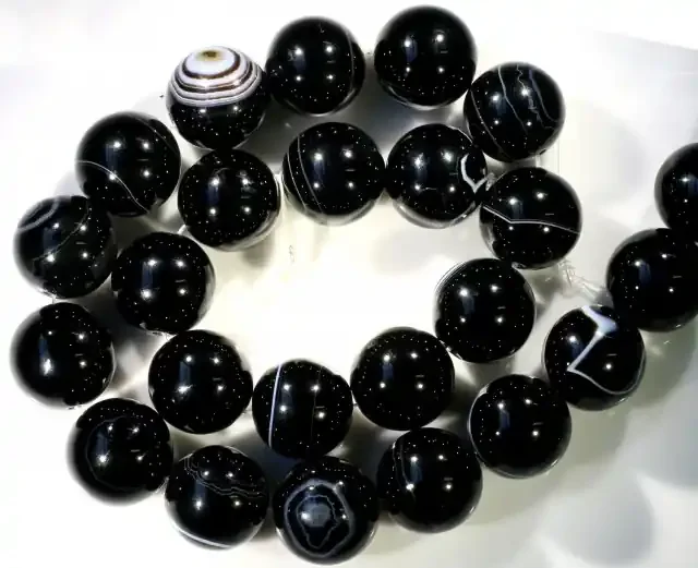 700 cts Brazil Banded agate strand beads GOGO 1268