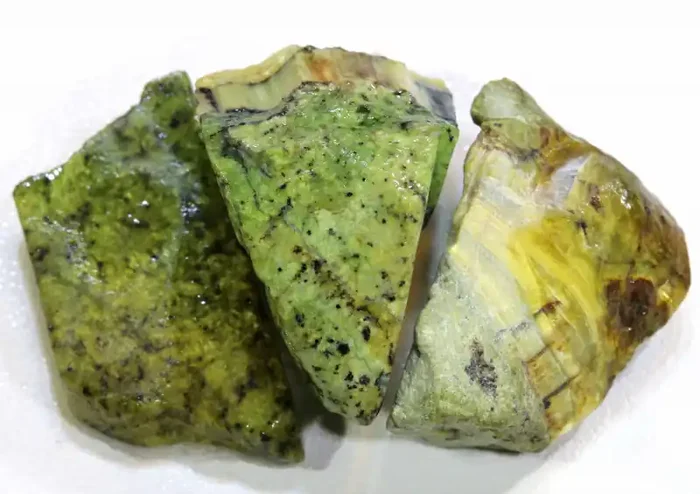 71 CTS SERAPHINITE ROUGH PARCEL ADG-265