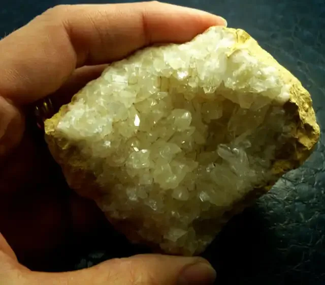 791 CTS MOROCCAN CRYSTAL GEODE SPECIMEN MS 367