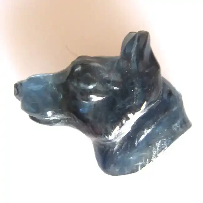 8.22cts Natural Australian Blue Sapphire Dog‘s HeadCarving