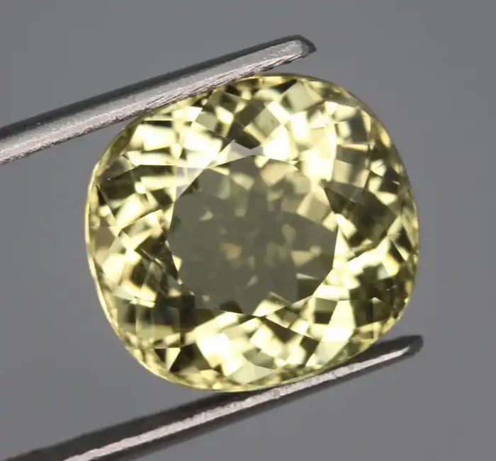 8.65 Carats Natural Heliodor Gemstone