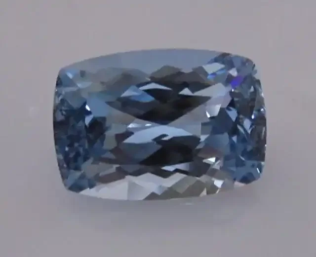 8.84cts BEAUTIFUL BLUE TOPAZ CUSHION CUT