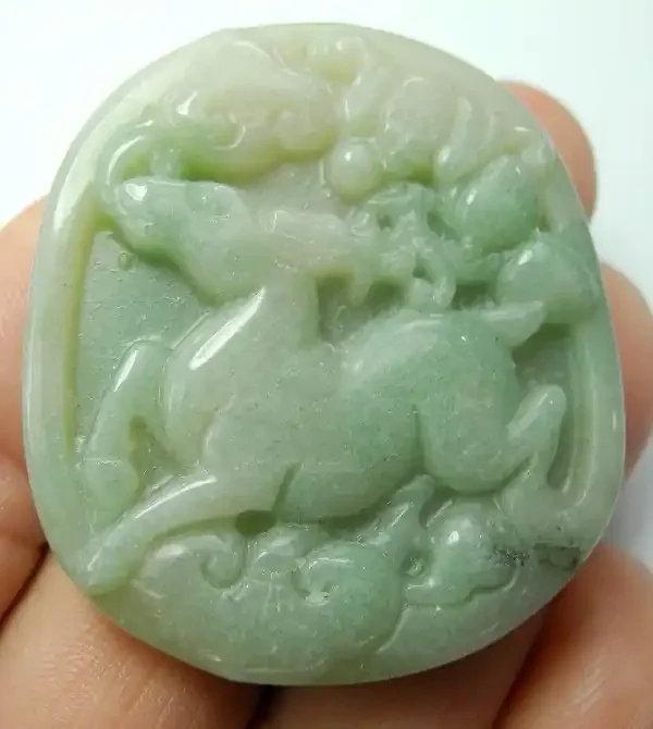“136.25CT PRANCING DEER JADEITE JADE PENDANT BEAD!!”