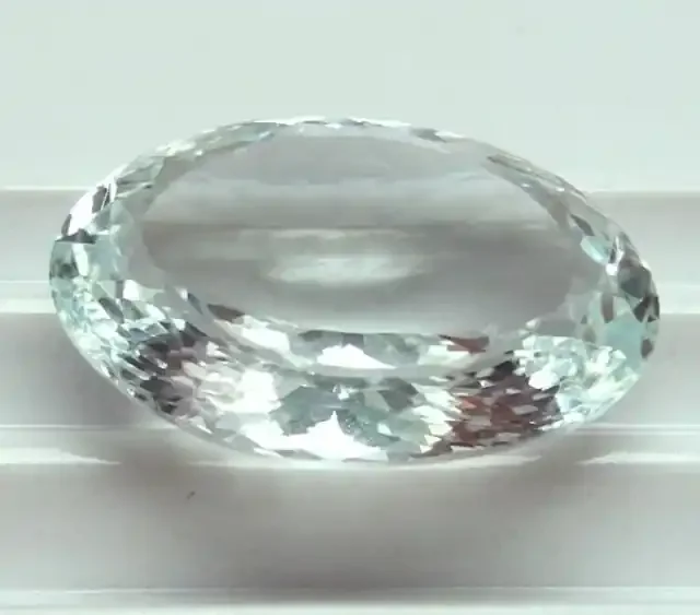 “ABSOLUTELY GLORIOUS CERTIFIED 8.55CT LIGHT BLUE, OVAL AQUIAMARINE!!”