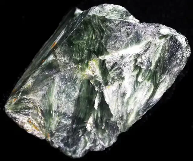 85.00 CTS SERPHINITE ROUGH