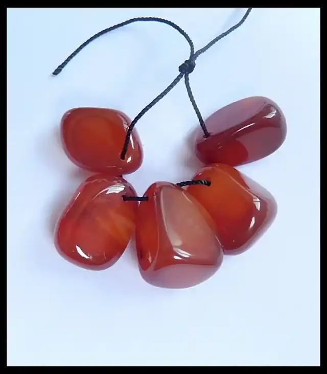 85cts 5pcsNatural Tumbled Stone Beads Red Agate Carnelian