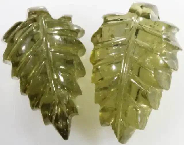 9.10 Cts pair matching tourmaline carvings GOGO 1345