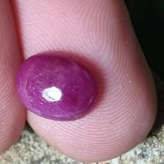 9.7mm 3.27ct oval Ruby cabochon Mozambique UNHEATED