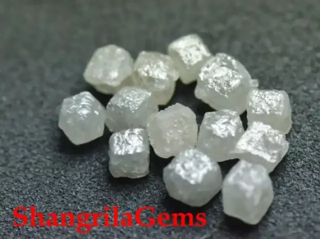 9 cube diamonds 2.85 to 3ct silver grey