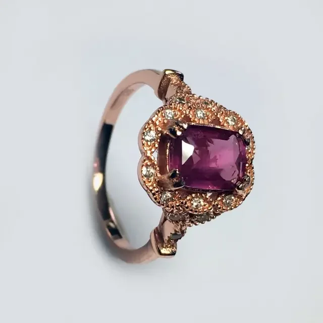 925 Sterling Silver Ring with 1.24 CTS Natural Pink sapphire