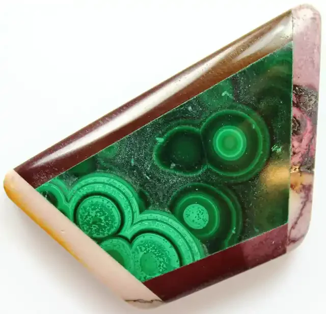 96.20 CTS INTARSIA MALACHITE EYE LIKE RINGS MOOKAITE SIDES