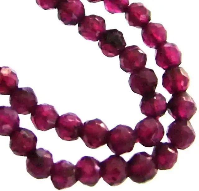 A GRADE FACETED GARNET BEAD RUBY LIKE COLOUR 46.30CTS GT1995