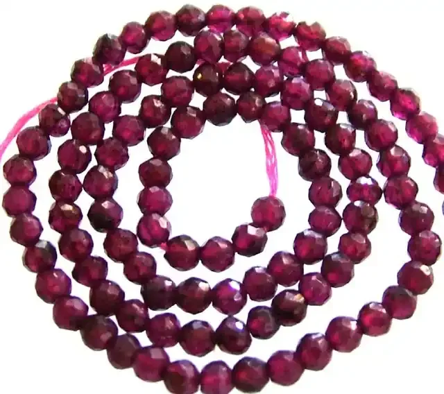A GRADE FACETED GARNET BEAD RUBY LIKE COLOUR 47.05CTS GT1998
