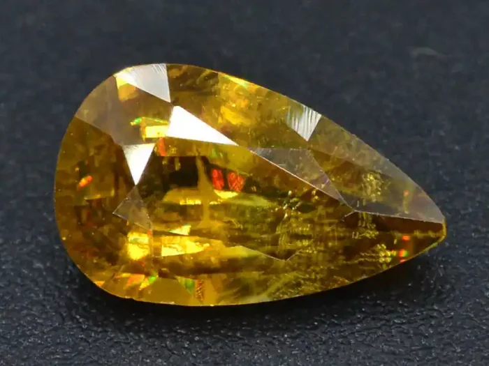 AAA Sparking 1.15 ct Mezmarizing Dispersion Sphene