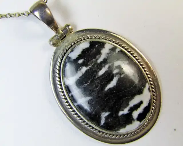 Attractive Black-White Jasper pendant MJA 308