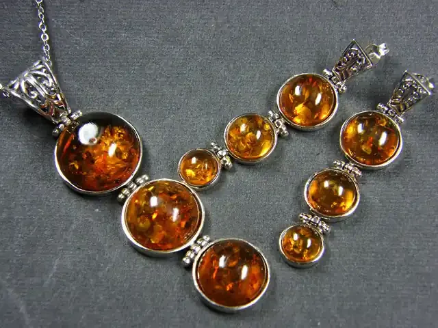 BALTIC AMBER SILVER PENDANT AND EARRING TCW 104 MYG380