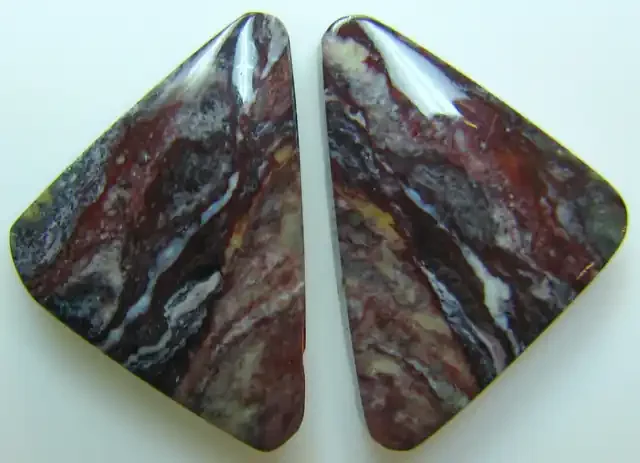 BANDED PATTERN JASPER PAIR 20.00 CTS
