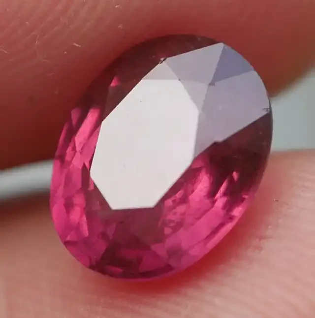 BEAUTY GEMS AFRICAN GARNET 1.70 CRT