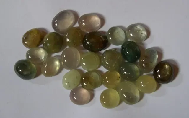 BIG PARCEL OF 25 GREEN SAPPHIRES CABOCHON 173 CTS