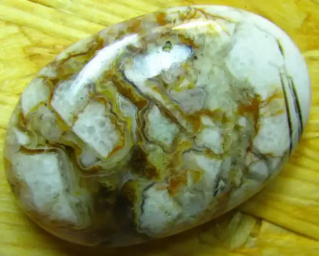 BRUSH AGATE CABOCHON CUT STONE 60.00 CTS
