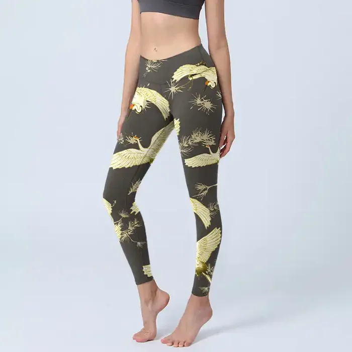 Buddha Stones Flying Red-crowned Crane Branch Pine Needles Pattern Print Gym Leggings Women‘s Yoga Pants