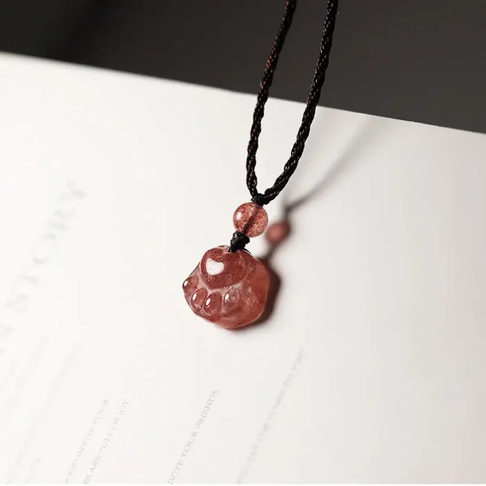 Buddha Stones Strawberry Quartz Lovely Cat Paw Claw Healing Necklace Pendant