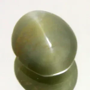 CAT‘S EYE APATITE 1.60 CARAT WEIGHT OVAL CABOCHON STUNNING