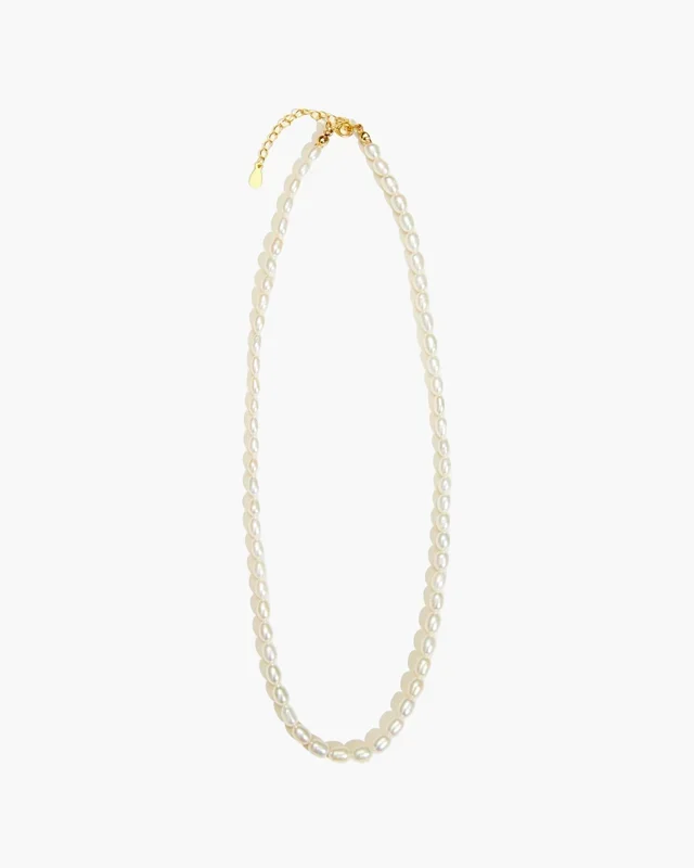 Collar de cadena con perlas naturales
