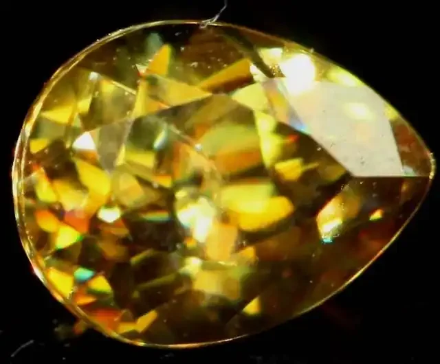 COLOURFULSPHENE 0.40 CTS [S5113 ]